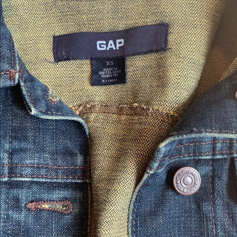 Gap Jean Jacket - image 4